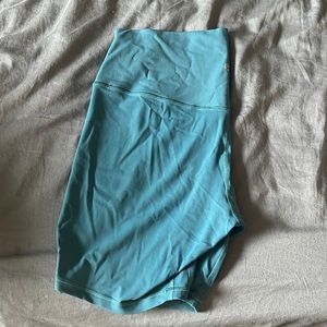 Align HR short 8”